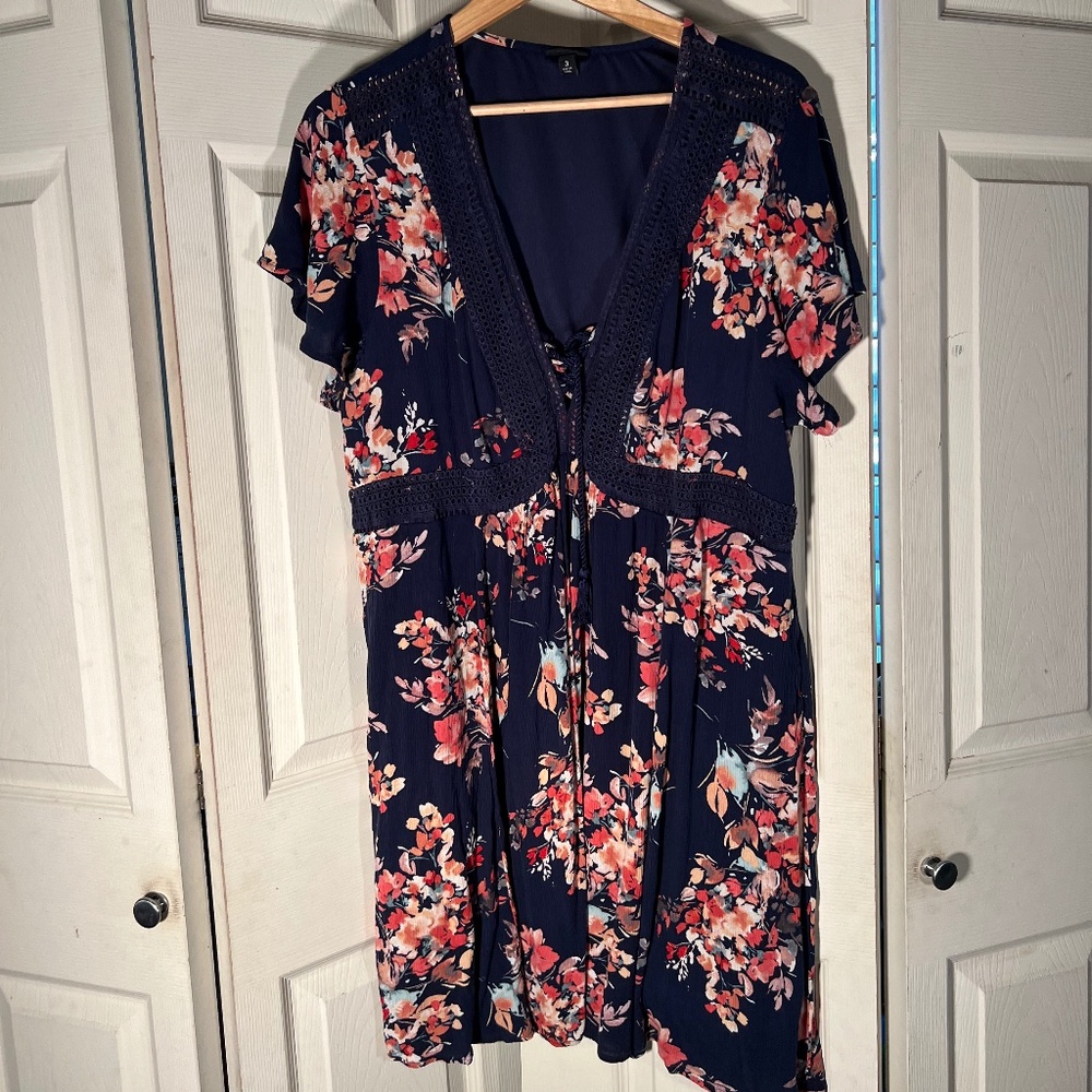 Torrid Dark Blue Floral Dress with Tie Size 3XL